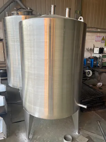 筒体锥体与容器