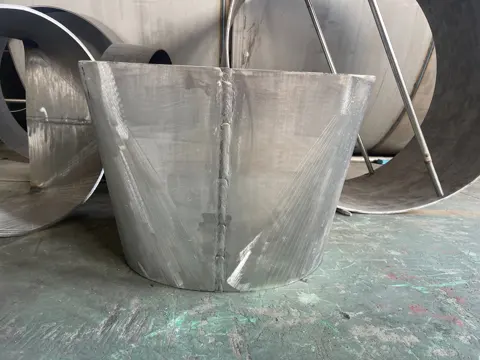 筒体锥体与容器