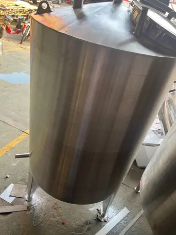 筒体锥体与容器