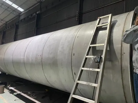 筒体锥体与容器