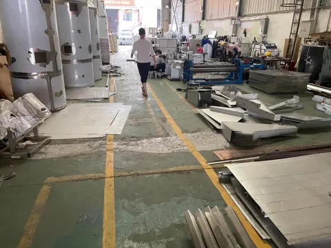 箱体框架与组装件