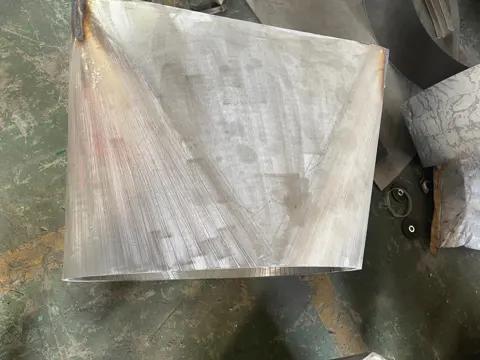 筒体锥体与容器