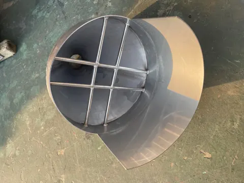 筒体锥体与容器