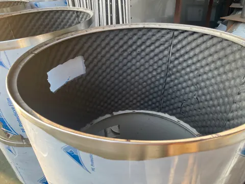 筒体锥体与容器