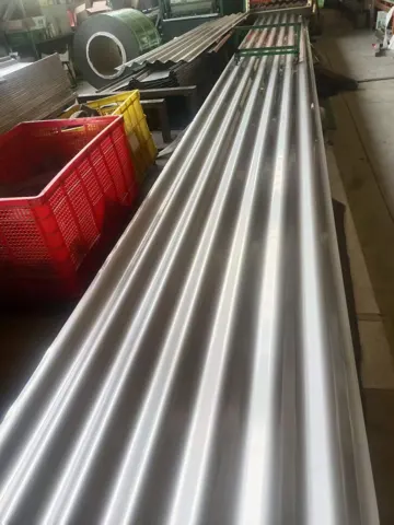 压瓦与波形板