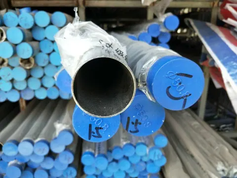 卫生管表面与管口