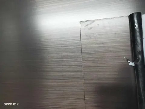 拉丝与乱纹表面