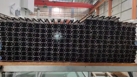 箱体框架与组装件